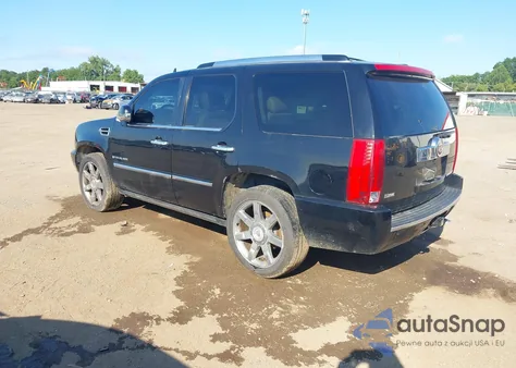 2009 Cadillac Escalade Standard z USA, uszkodzony, nr VIN 1GYFK232X9R106603